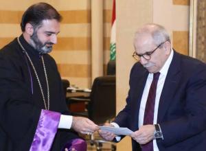 سلام استقبل رئيس الجامعة اللبنانية والمدير العام لمستشفى بيروت واطلع على مشاريع CIHEAM وتسلم دعوة لحضور قداس إعلان تطويب مالويان 